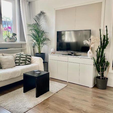 Apartment in Pempelfort - Central Düsseldorf Buitenkant foto