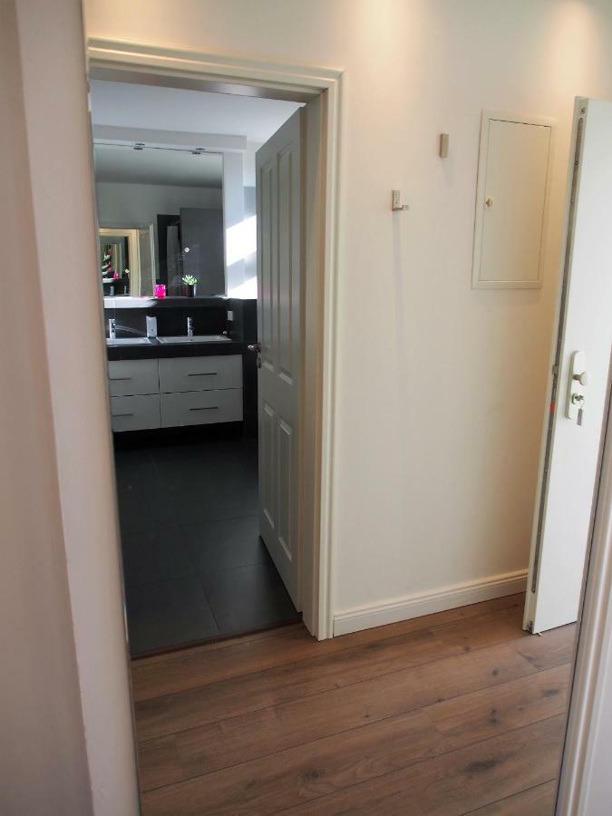 Apartment in Pempelfort - Central Düsseldorf Buitenkant foto