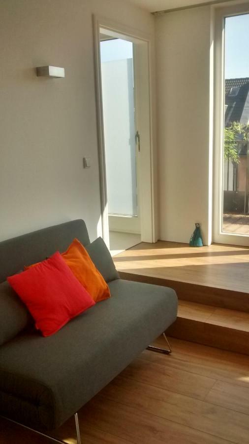Apartment in Pempelfort - Central Düsseldorf Buitenkant foto
