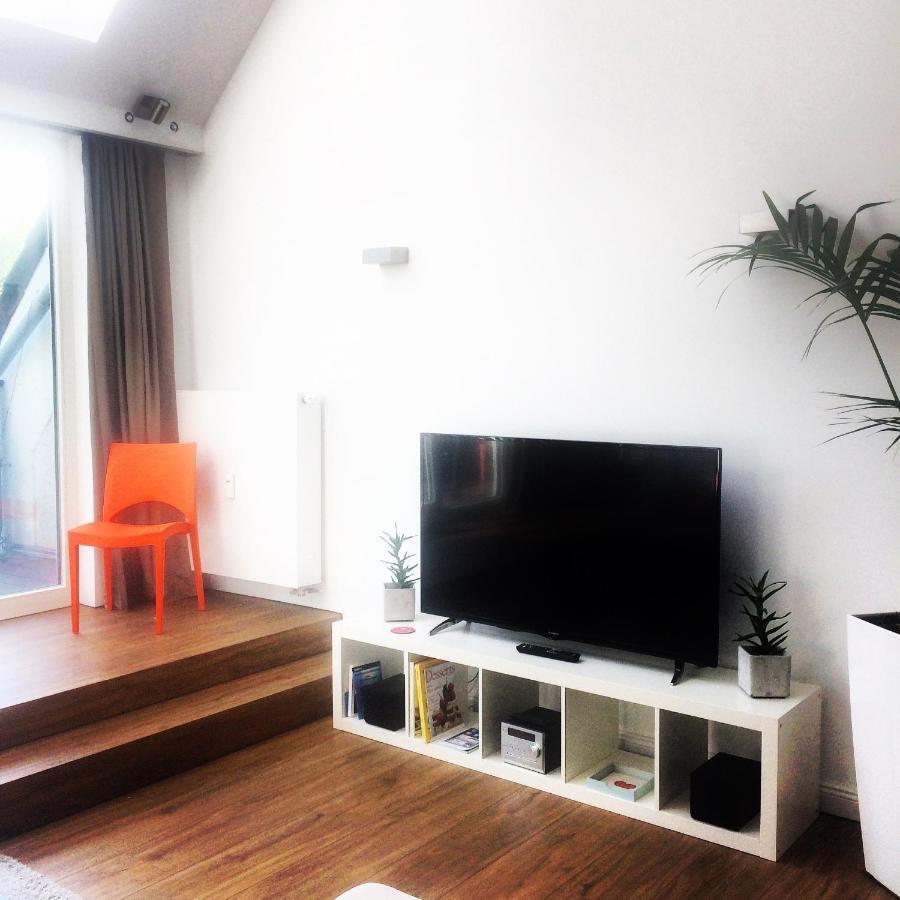 Apartment in Pempelfort - Central Düsseldorf Buitenkant foto